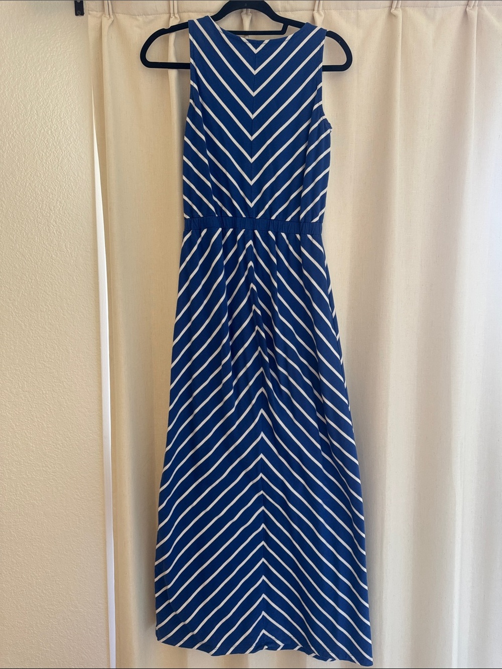 Tommy Hilfiger Navy and White Chevron Maxi Dress - Picture 2 of 3